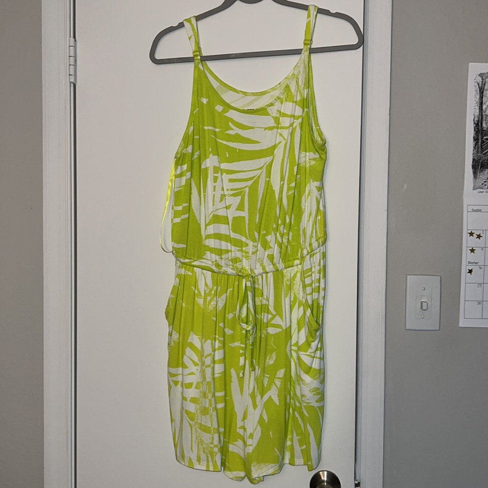 Torrid super soft tropical romper